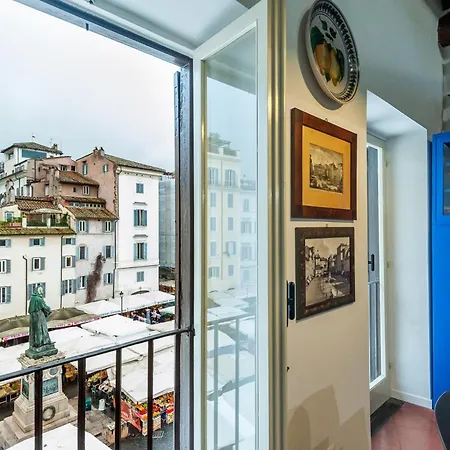 Lägenhet Elegantis Dimora Dell'architetto In Campo De' Fiori With Private Terrace Rom